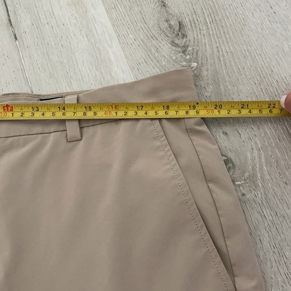 Vineyard Vines Club Performance Mens Khaki Breaker Shorts Size 38‎ - Picture 5 of 9